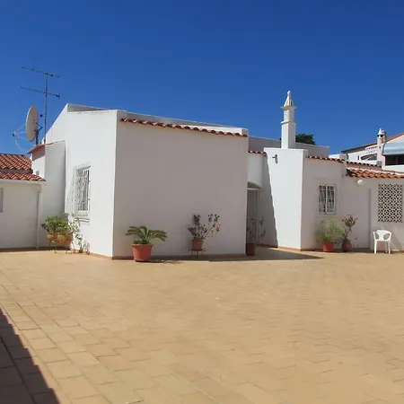 Villa Quica, Heated Pool