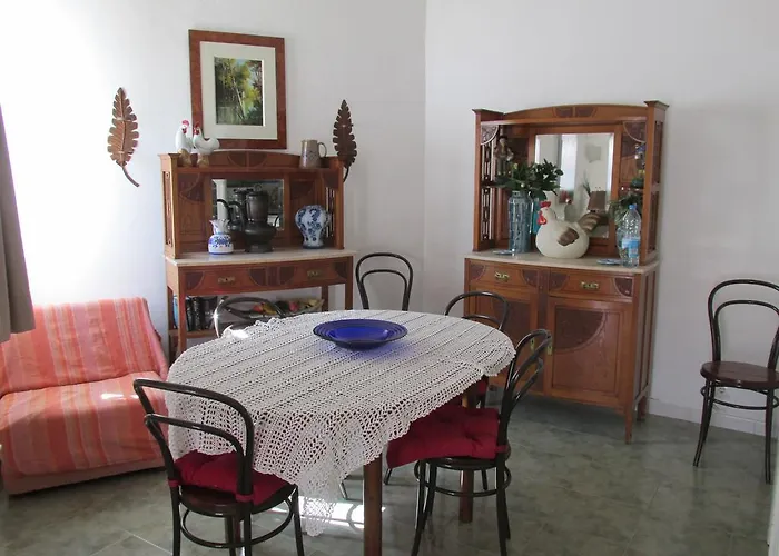 Quica, Heated Pool Vila