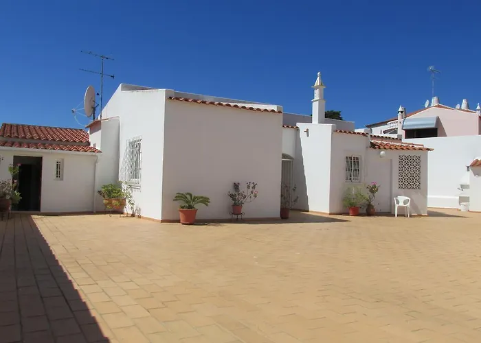 Vila Quica, Heated Pool